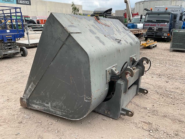 Hydraulische hoogkiepbak - afbeelding 3 van  4