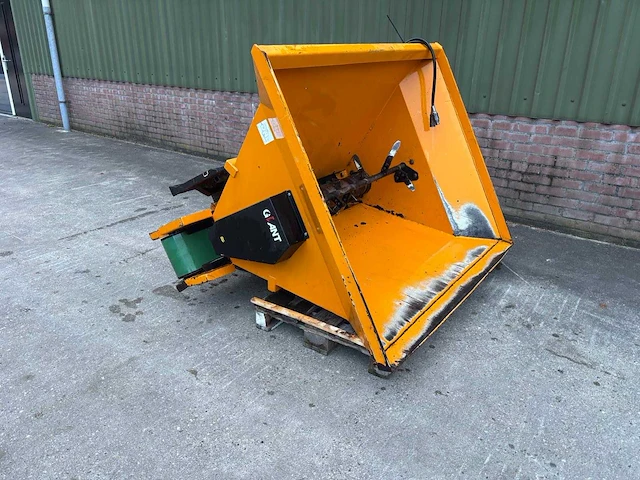 Hydraulische instrooibak / stroverdeler met dwarsband en snelwisselopname - afbeelding 1 van  14