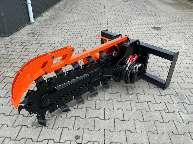 Hydraulische kettinggraver / trencher - afbeelding 1 van  6