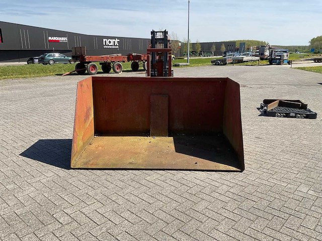 Hydraulische kiepbak - afbeelding 2 van  7