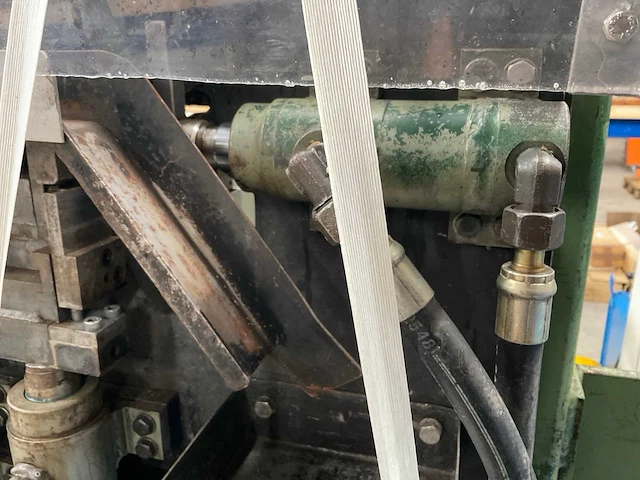 Hydraulische knip-/stansmachines - afbeelding 2 van  13