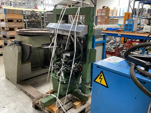 Hydraulische knip-/stansmachines - afbeelding 1 van  13