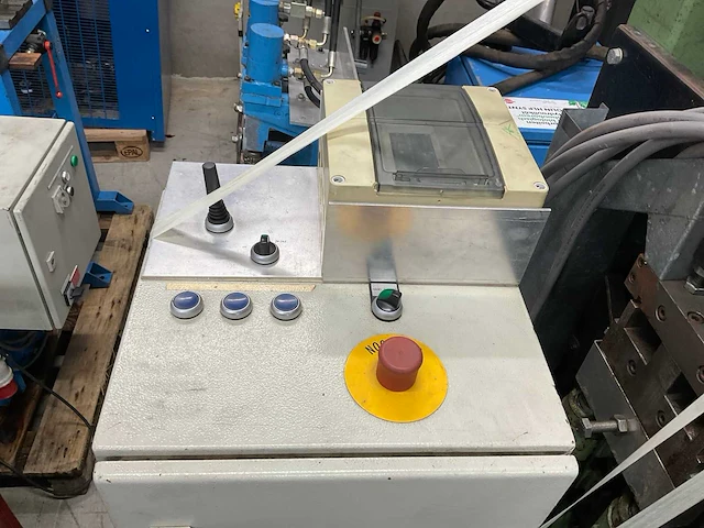 Hydraulische knip-/stansmachines - afbeelding 10 van  13
