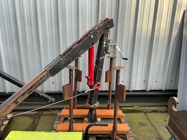Hydraulische kraan - afbeelding 1 van  6