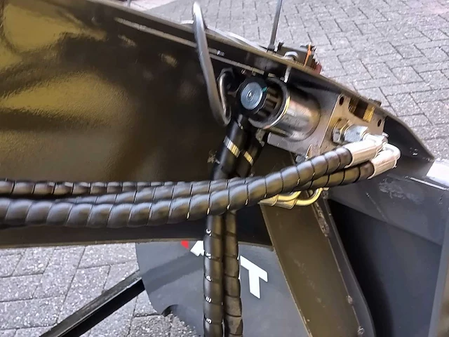 Hydraulische kraanarm met draaibare houtgrijper – passend voor giant - afbeelding 5 van  12