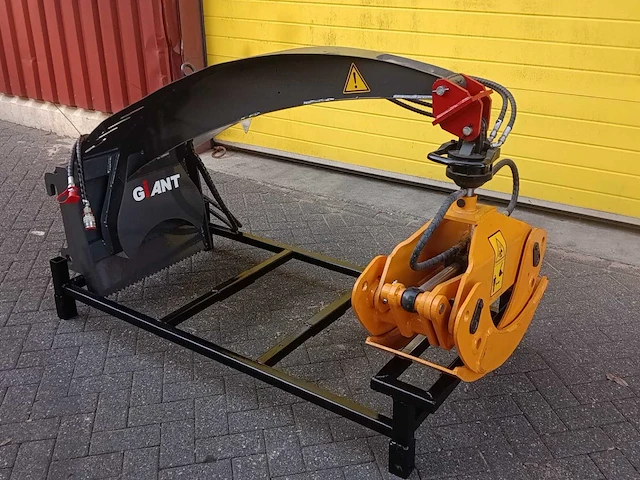 Hydraulische kraanarm met draaibare houtgrijper – passend voor giant - afbeelding 11 van  12