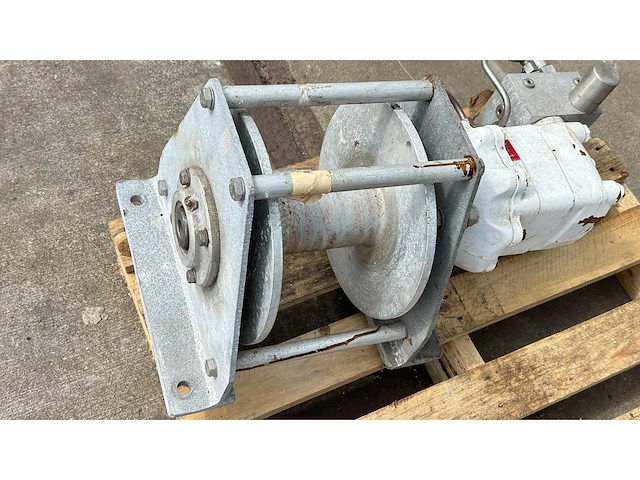 Hydraulische lier - afbeelding 3 van  4