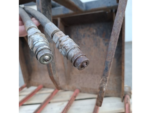 Hydraulische mestgrijper t.b.v. schäffer aansluiting - afbeelding 7 van  7