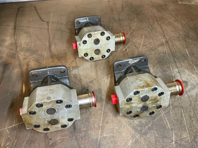 Hydraulische oliepomp (3x) - afbeelding 2 van  3