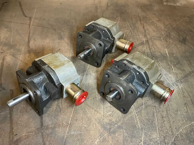Hydraulische oliepomp (3x) - afbeelding 3 van  3