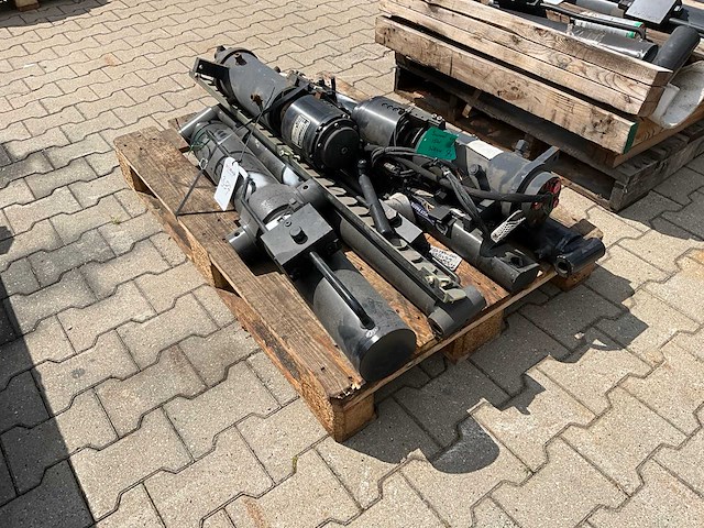 Hydraulische onderdelen (8x) - afbeelding 3 van  7
