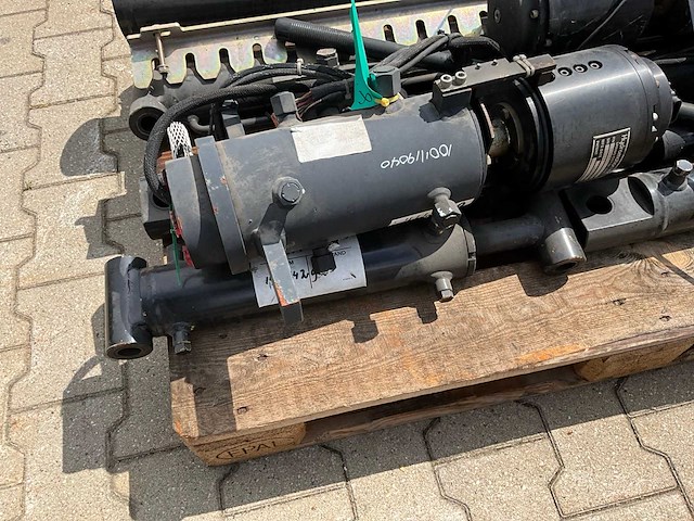 Hydraulische onderdelen (8x) - afbeelding 5 van  7