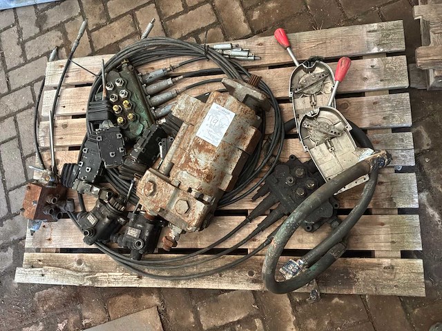 Hydraulische onderdelen - afbeelding 5 van  7