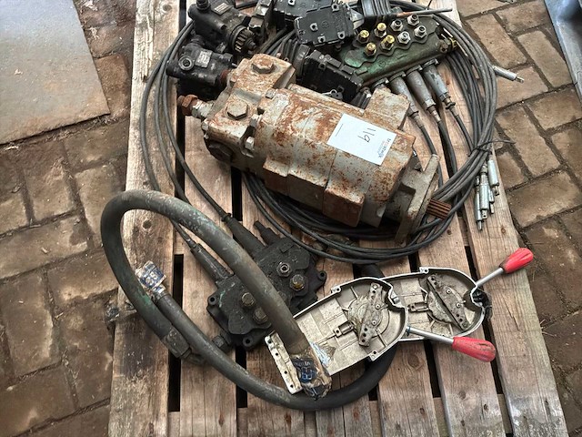 Hydraulische onderdelen - afbeelding 7 van  7