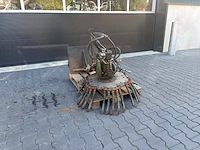 Hydraulische onkruidborstel - afbeelding 1 van  1