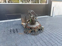 Hydraulische onkruidborstel
