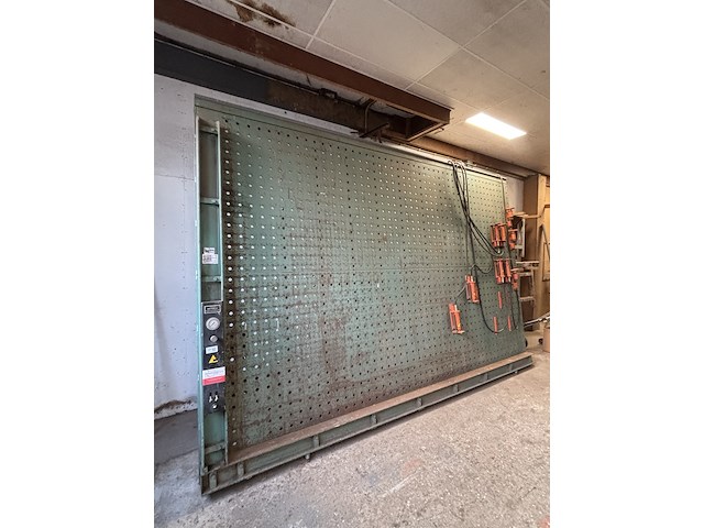 Hydraulische opsluitbank nico duin b.v. - afbeelding 2 van  8