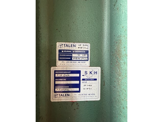 Hydraulische opsluitbank nico duin b.v. - afbeelding 4 van  8