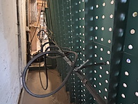 Hydraulische opsluitbank nico duin b.v. - afbeelding 6 van  8