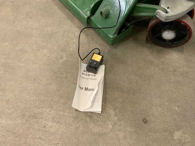 Hydraulische palletwagen met weegschaal - afbeelding 2 van  2