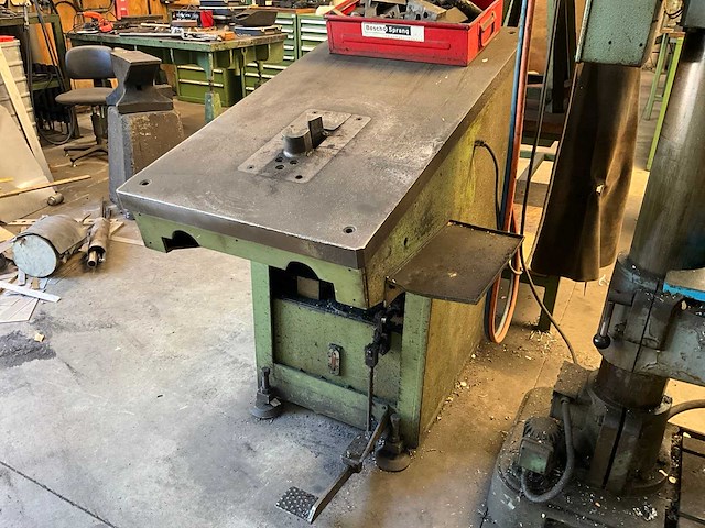 Hydraulische pedaal buigmachine - afbeelding 2 van  6