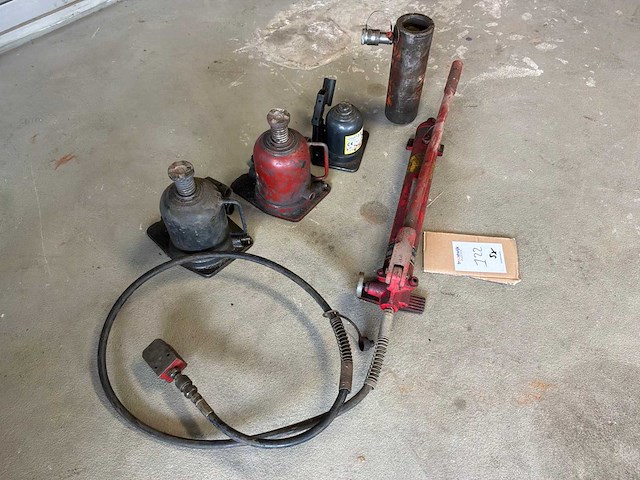 Hydraulische pers set en potkrik (5x) - afbeelding 1 van  2