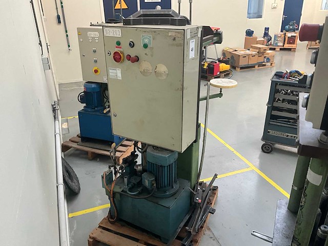 Hydraulische pers - afbeelding 5 van  10