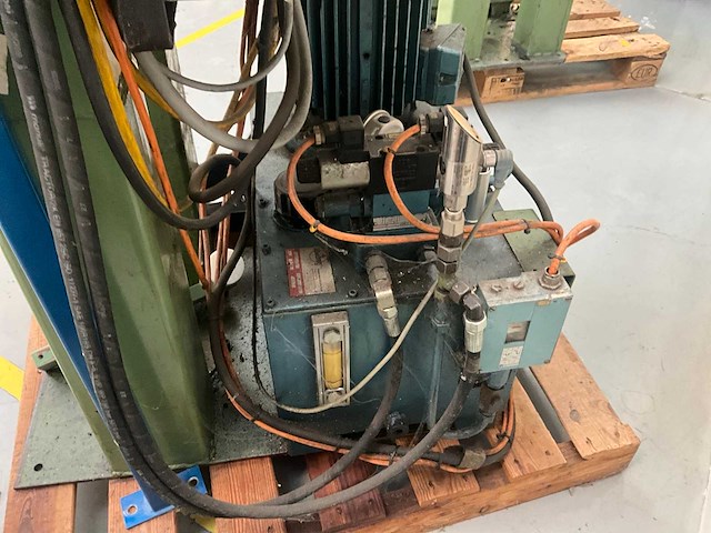 Hydraulische pers - afbeelding 8 van  10