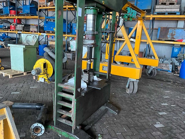 Hydraulische pers - afbeelding 6 van  12