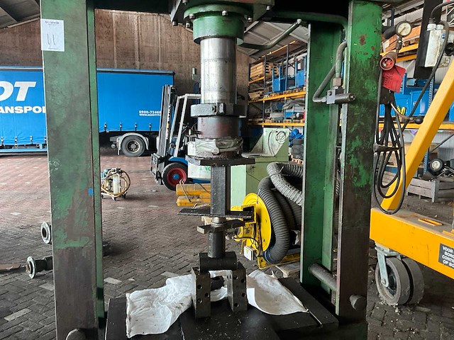 Hydraulische pers - afbeelding 11 van  12