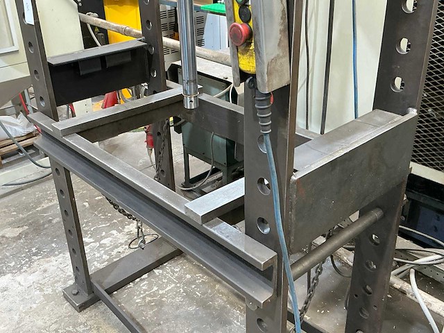 Hydraulische pers - afbeelding 3 van  5