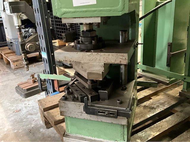 Hydraulische pers - afbeelding 3 van  3