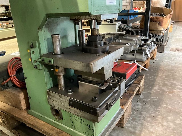 Hydraulische pers - afbeelding 1 van  1