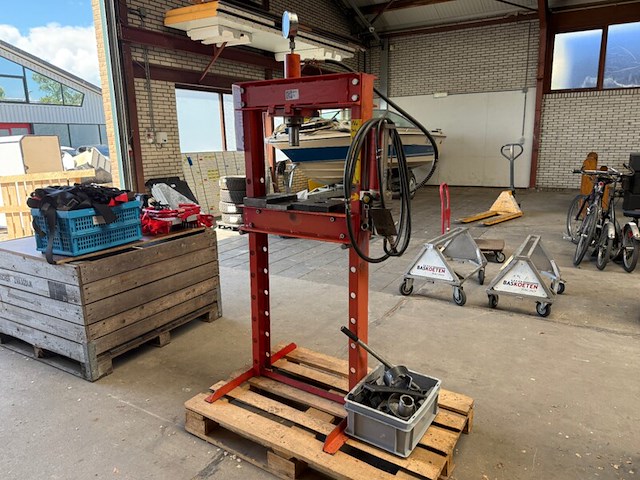 Hydraulische pers - afbeelding 2 van  6