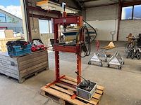 Hydraulische pers - afbeelding 2 van  6