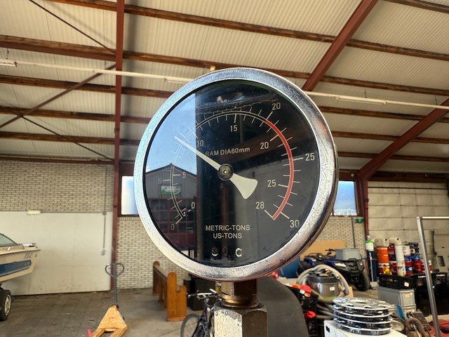 Hydraulische pers - afbeelding 5 van  6