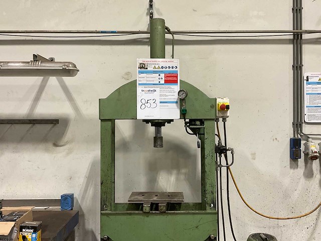 Hydraulische pers - afbeelding 3 van  8