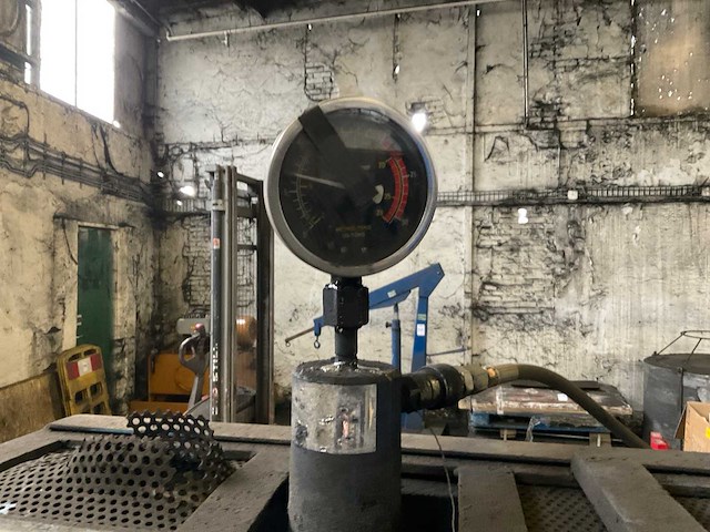 Hydraulische pers - afbeelding 3 van  7