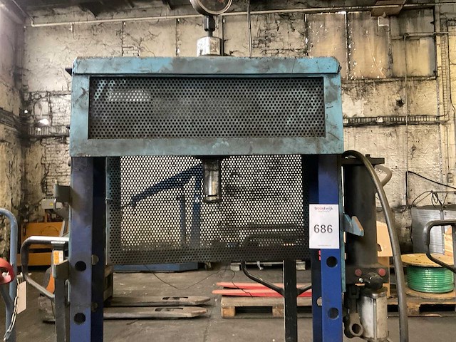 Hydraulische pers - afbeelding 5 van  7