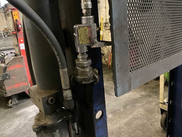 Hydraulische pers - afbeelding 7 van  7