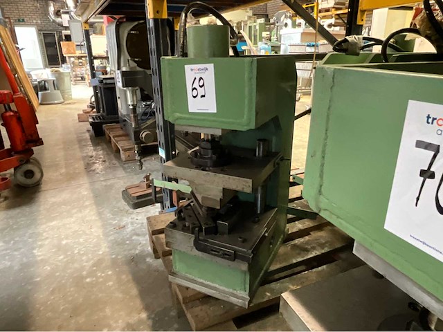 Hydraulische pers - afbeelding 1 van  3