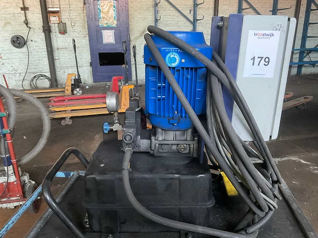 Hydraulische pers - afbeelding 5 van  9