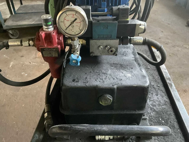 Hydraulische pers - afbeelding 6 van  9