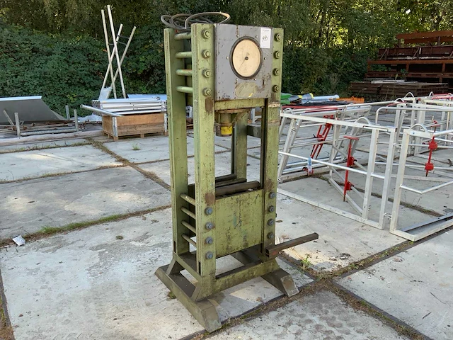 Hydraulische pers - afbeelding 1 van  7