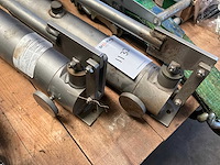 Hydraulische persen (2x) "hydraulic hand pump" - afbeelding 4 van  4