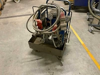Hydraulische pomp in mobiel frame - afbeelding 1 van  3