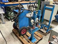 Hydraulische pons- en knipmachine