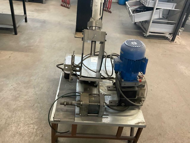 Hydraulische ponsapparaat - afbeelding 2 van  6