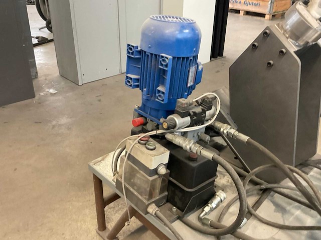 Hydraulische ponsapparaat - afbeelding 5 van  6