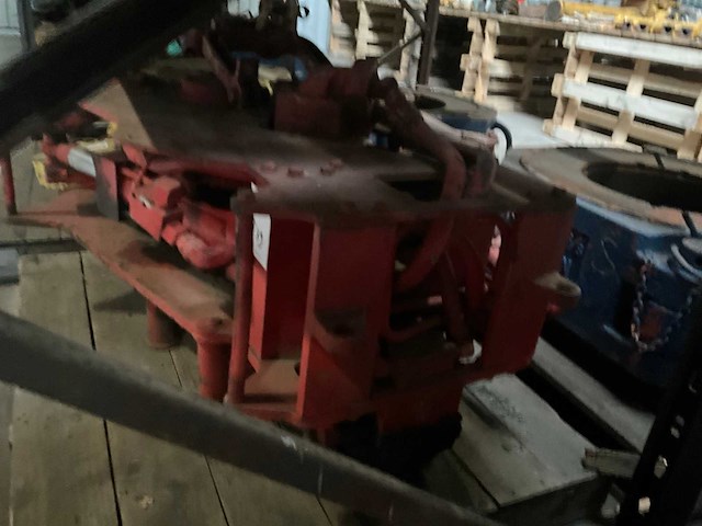 Hydraulische power spider "hydraulic casing power tong" - afbeelding 3 van  5